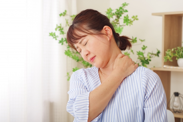 肩こり改善は整骨院で！横浜・戸塚で根本からケアする方法とは